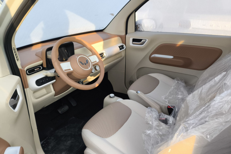 五菱汽车 宏光MINIEV 2024款 第三代 215km 青春版中控内饰7003