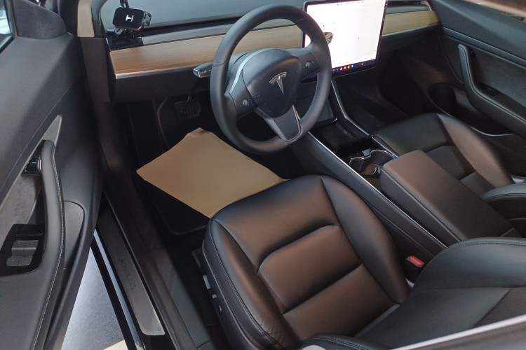 特斯拉 Model 3 2020款 改款 长续航后轮驱动版中控内饰20