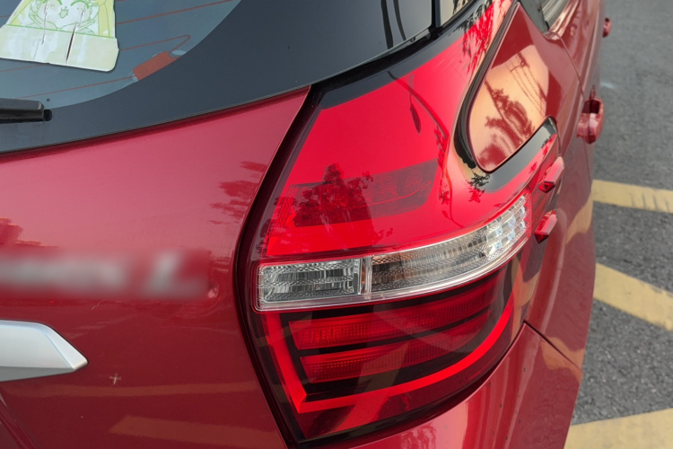 丰田 YARiS L 致炫 2020款 1.5L CVT领先版车身外观6006