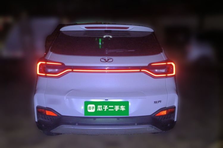 凯翼 炫界 2024款 1.5L CVT豪华版车身外观6