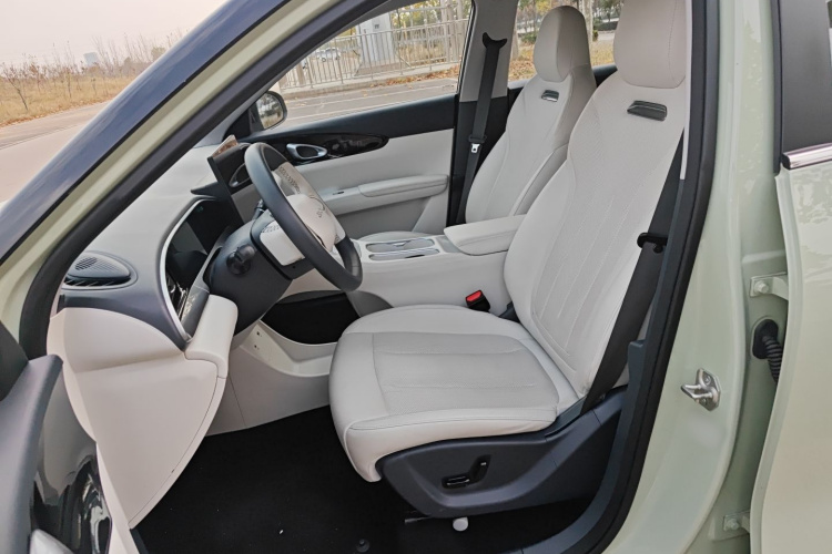 吉利银河 星愿 2025款 UP 410km 探索+版局部细节19