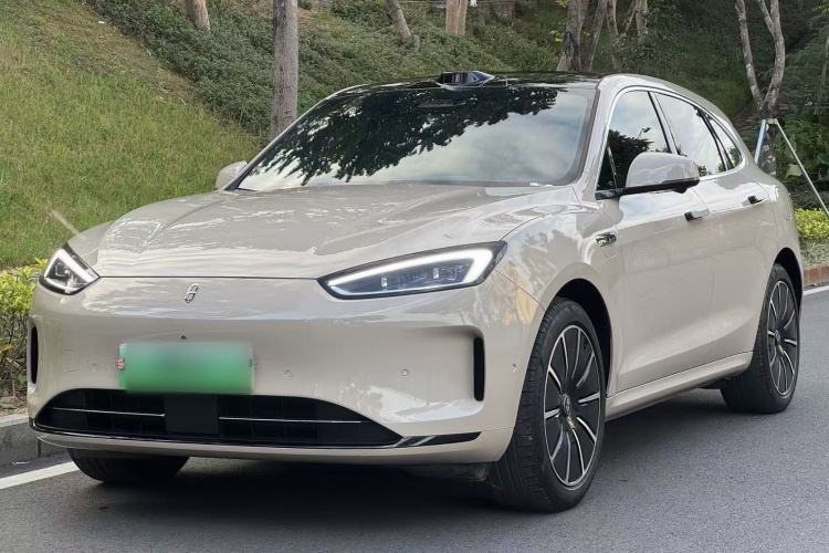 鸿蒙智行 问界M5 2023款 纯电后驱智驾版车身外观1