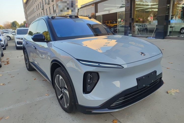 蔚来ES6 2024款 75kWh车身外观3