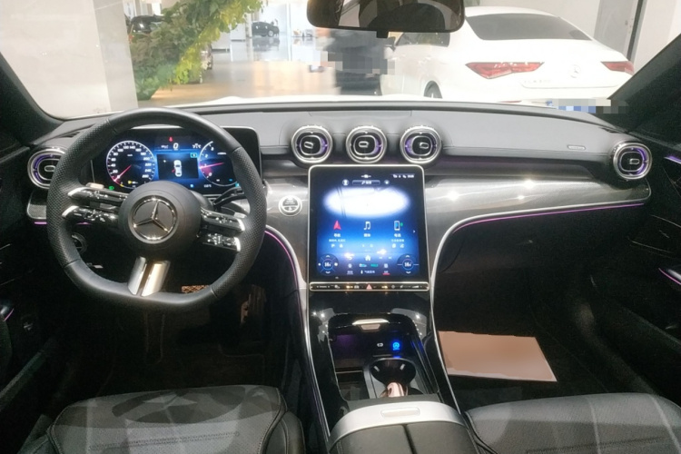 奔驰C级 2024款 改款二 C 260 L 运动版中控内饰7002