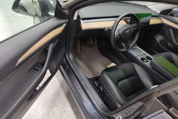 特斯拉 Model 3 2021款 改款 标准续航后驱升级版 3D1中控内饰20