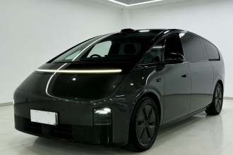 理想汽车 理想MEGA 2024款 Ultra