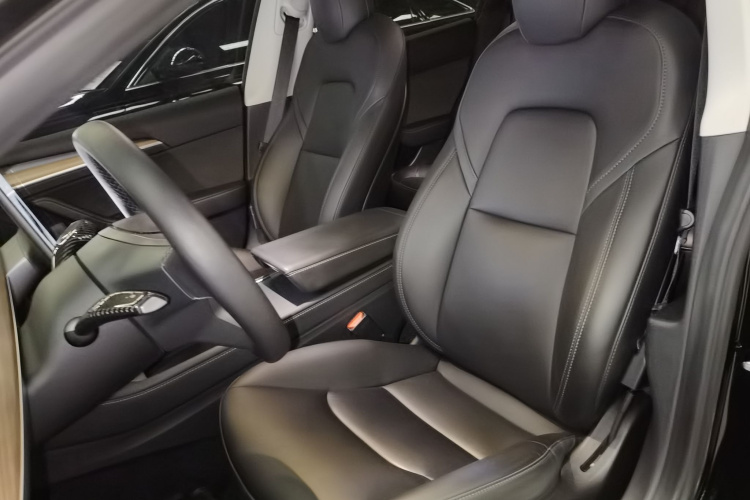 特斯拉 Model 3 2022款 后轮驱动版局部细节19