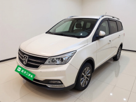 宝骏730 2021款 1.5T CVT时尚型 7座