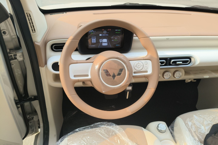 五菱汽车 宏光MINIEV 2024款 第三代 215km 青春版中控内饰13