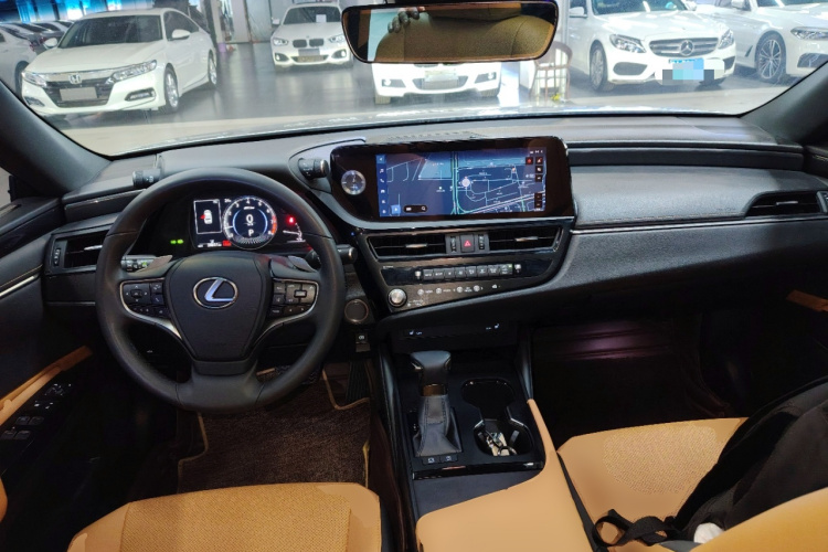 雷克萨斯ES 2023款 260 卓越版中控内饰12