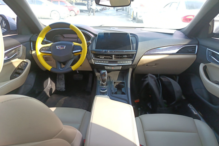 凯迪拉克CT5 2020款 28T 时尚型中控内饰12