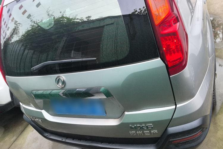 东风风度MX6 2015款 2.0L 手动两驱领航版车身外观6