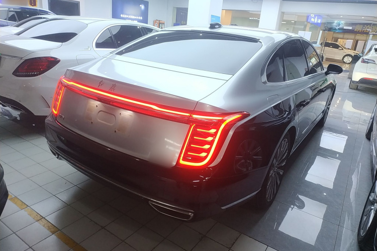 红旗H9 2020款 3.0T 智联旗领四座版车身外观7