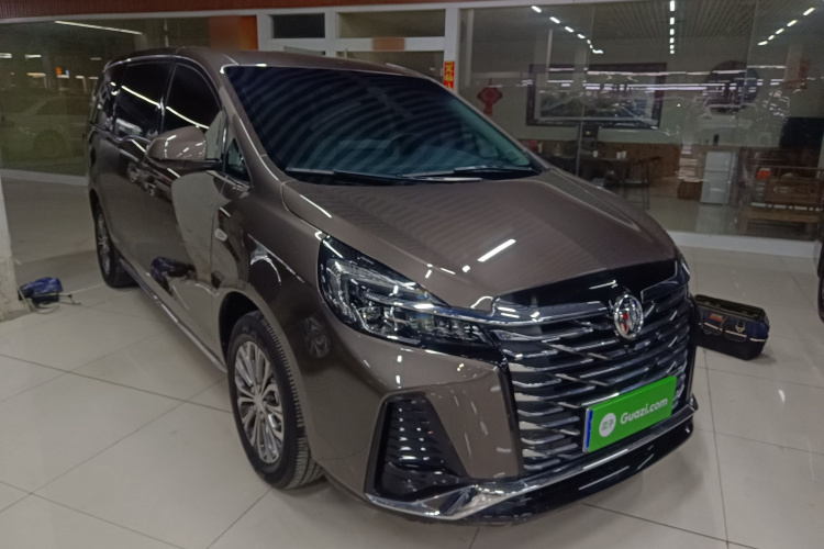 别克GL8 2023款 陆上公务舱 舒适型车身外观6002