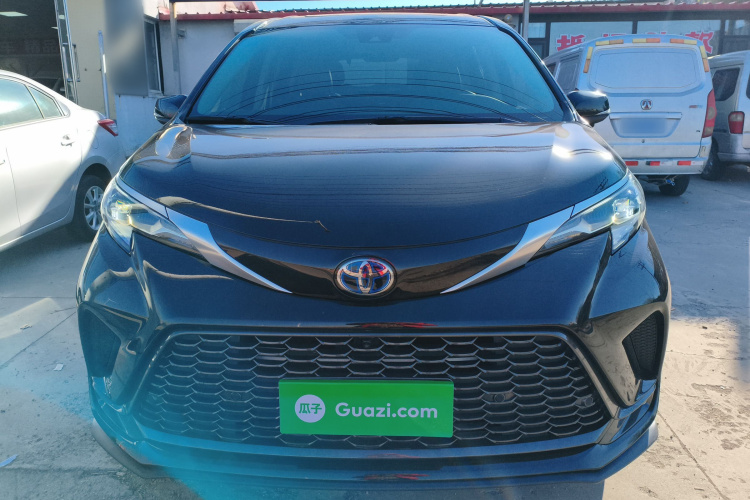 丰田 格瑞维亚 2023款 2.5L混动 豪华版车身外观6001