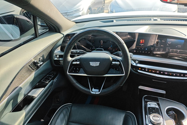 凯迪拉克 IQ锐歌 2022款 四驱高性能尊贵版局部细节13