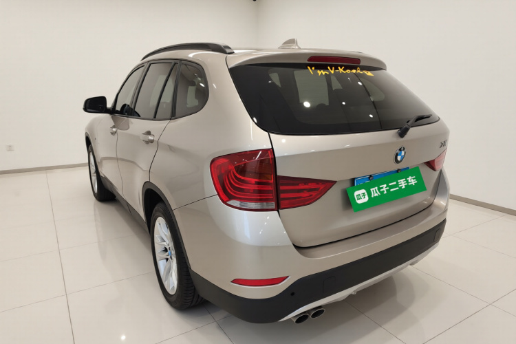 宝马X1 2014款 sDrive18i 领先型车身外观5