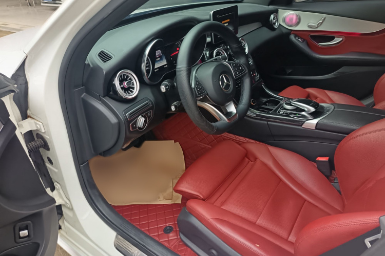 奔驰C级 2016款 C 200 运动版中控内饰7002