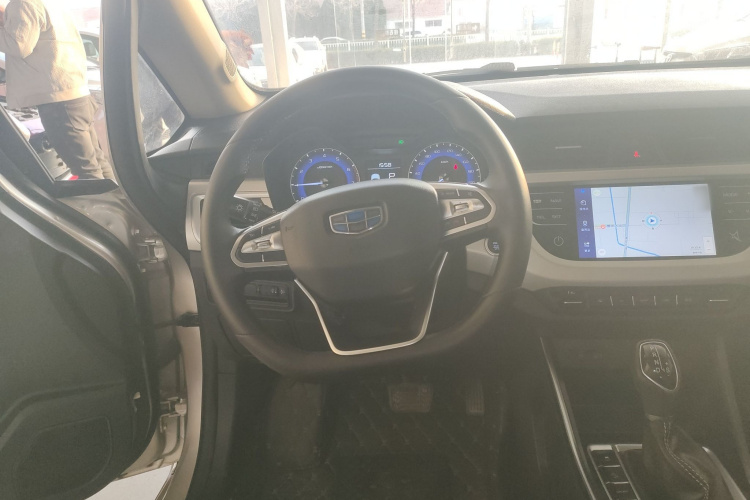 吉利汽车 远景X3 2020款 1.5L CVT尊贵型中控内饰13