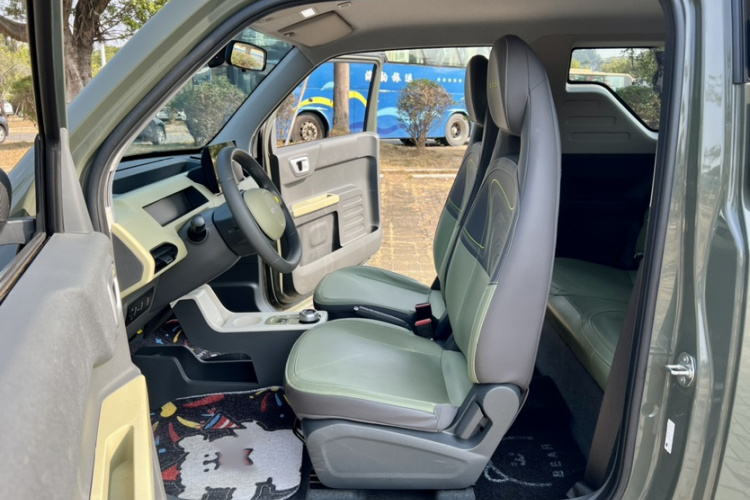 吉利银河 2024款 200km 熊猫骑士局部细节19