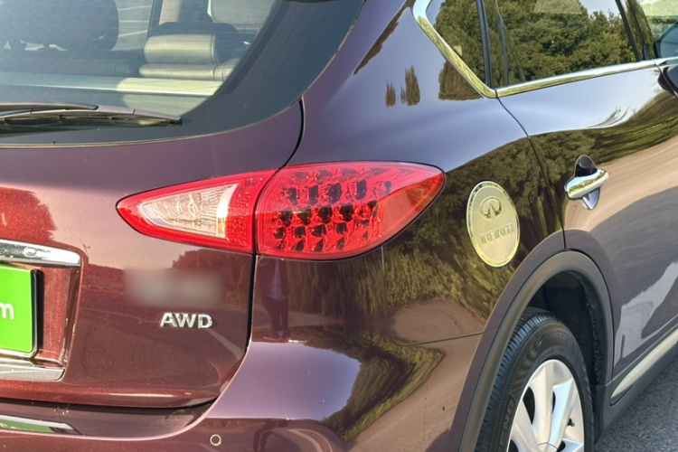 英菲尼迪QX50 2015款 2.5L 舒适版车身外观6007