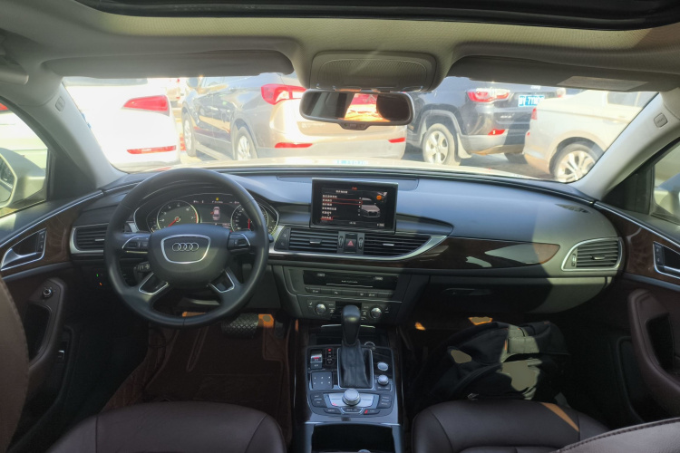 奥迪A6L 2016款 TFSI 舒适型中控内饰7002