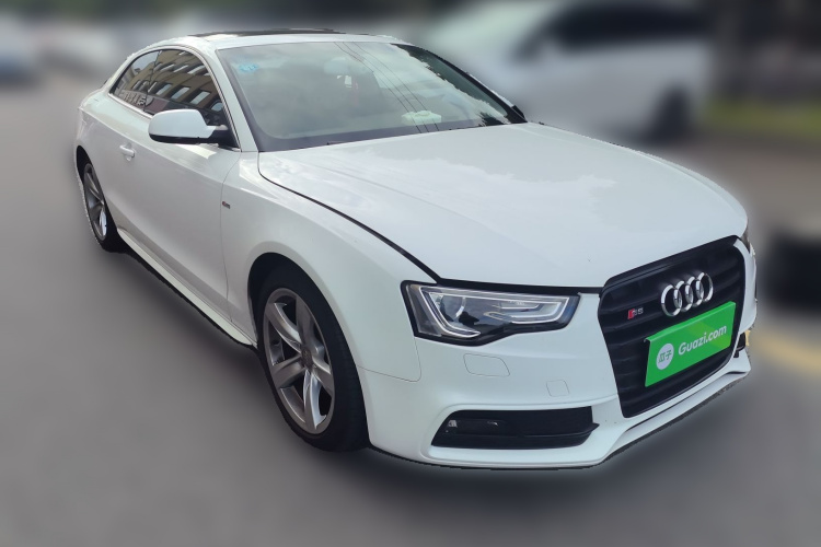 奥迪A5 2016款 Coupe 45 TFSI 进取型车身外观3
