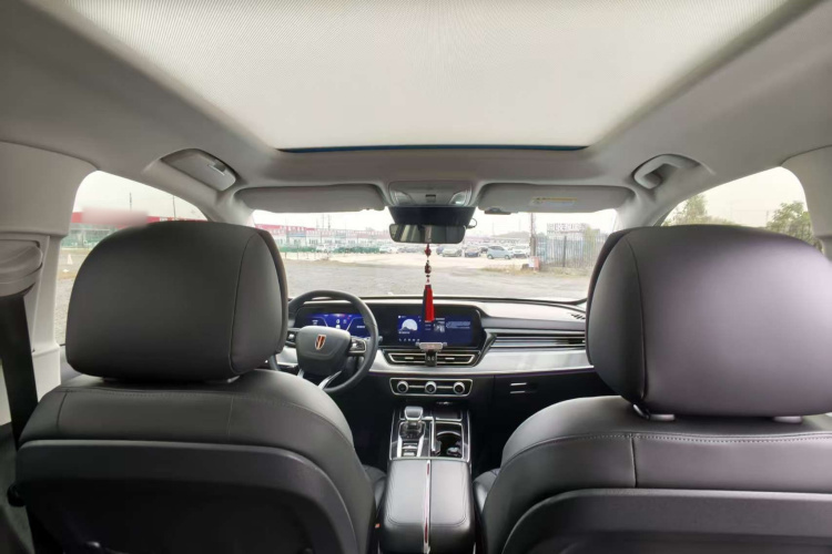 红旗HS5 2023款 2.0T 四驱旗享Pro版中控内饰7008