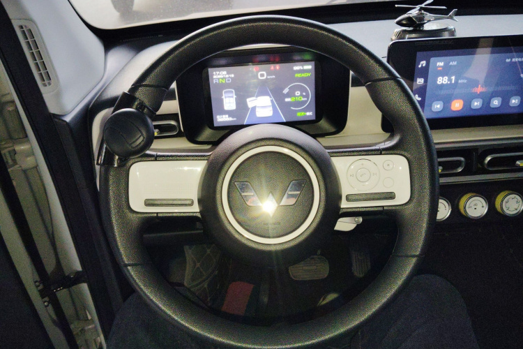 五菱汽车 宏光MINIEV 2024款 第三代 215km 进阶版中控内饰13