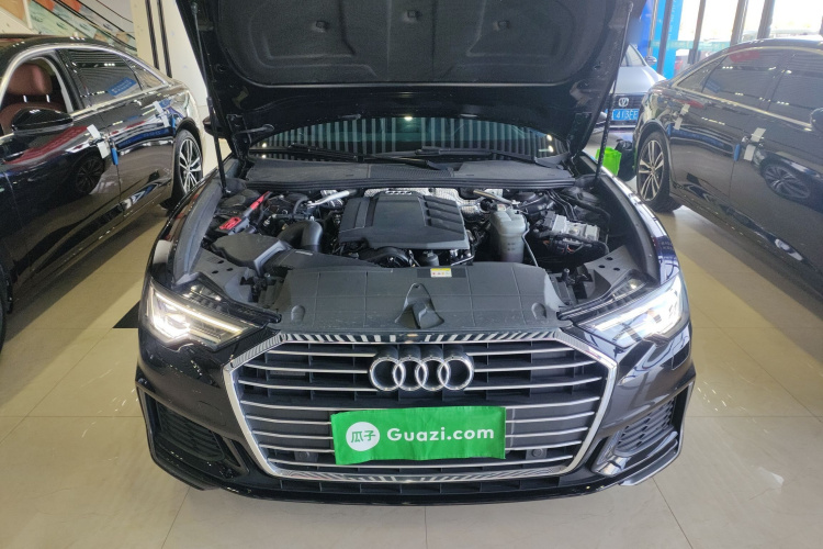 奥迪A6L 2021款 45 TFSI 臻选动感型机舱底盘24