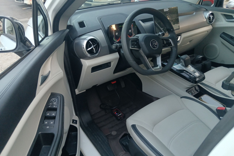 比亚迪 元Pro 2021款 401KM 豪华型中控内饰7003