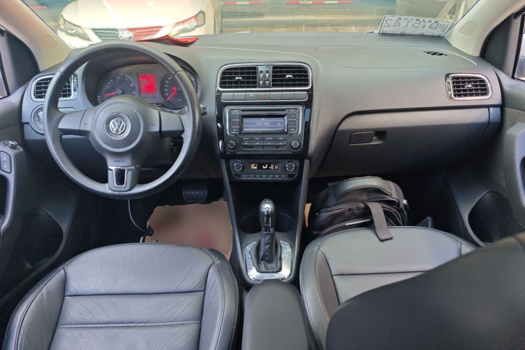 大众 Polo 2013款 1.6L 自动豪华版中控内饰12