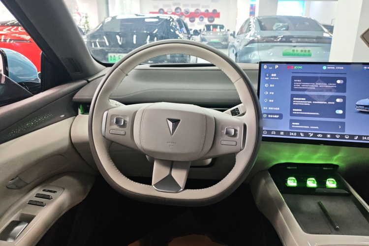 深蓝汽车 深蓝L07 2024款 300Max乾崑智驾ADS SE增程版局部细节13