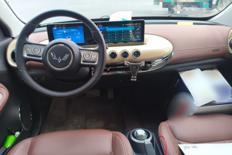 五菱汽车 五菱缤果 2023款 203km 舒享款中控内饰12