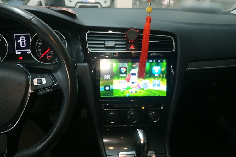 大众 高尔夫 2017款 230TSI 自动豪华百万辆纪念版中控内饰12