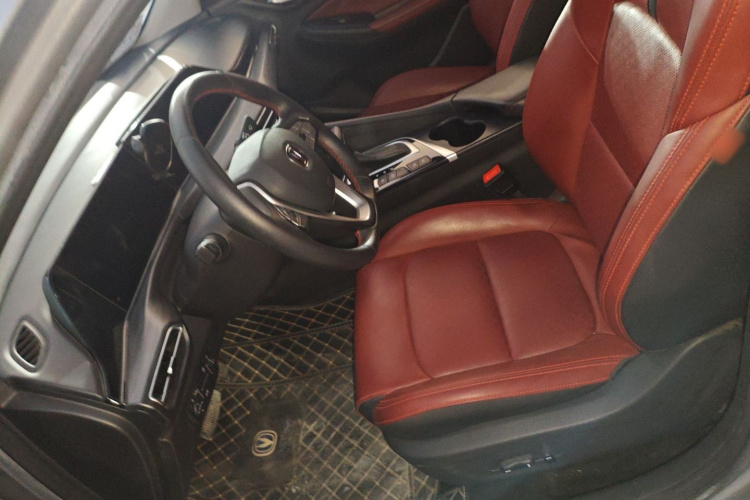 长安 逸动 2020款 PLUS 蓝鲸NE 1.4T GDI DCT旗舰型局部细节19