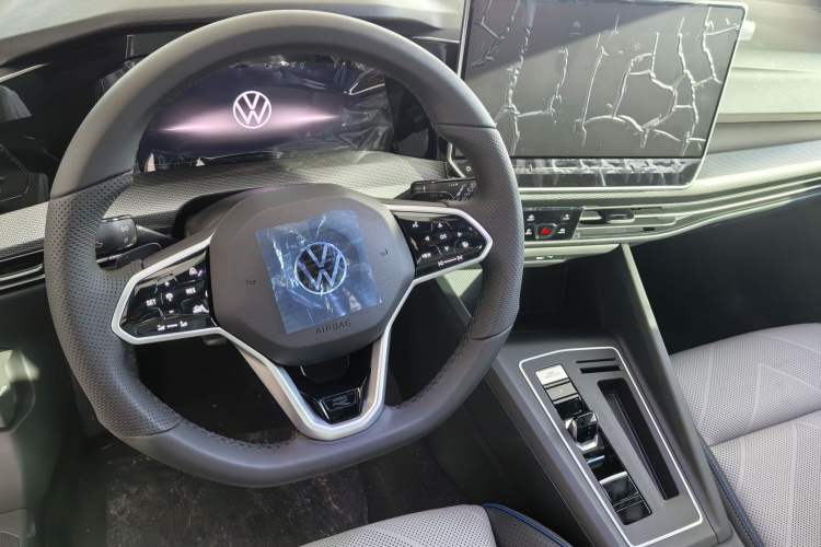 大众 高尔夫 2025款 300TSI R-Line中控内饰7002