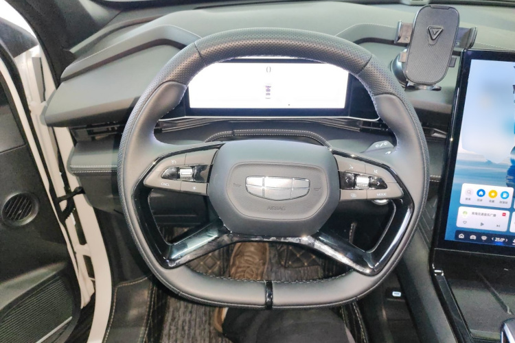 吉利汽车 2023款 博越COOL 1.5TD 智联+中控内饰13