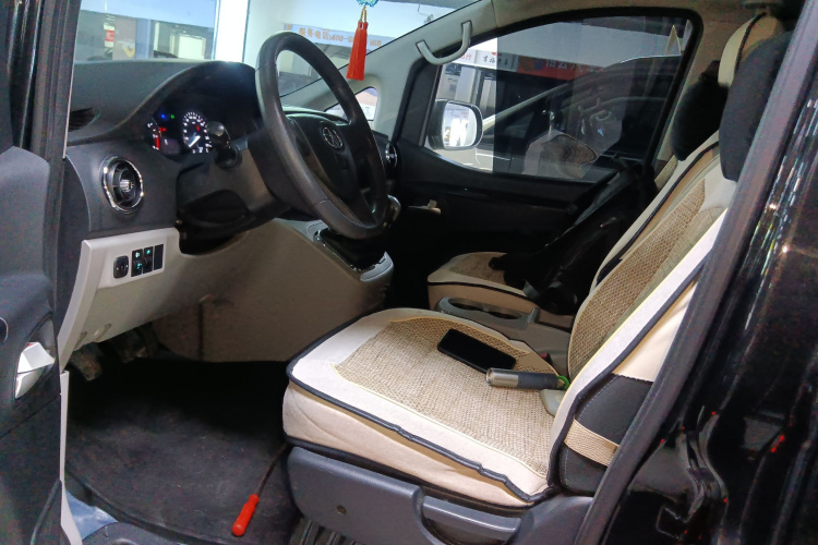 江淮瑞风 瑞风M3 2016款 宜家版 1.6L 豪华智能型局部细节19