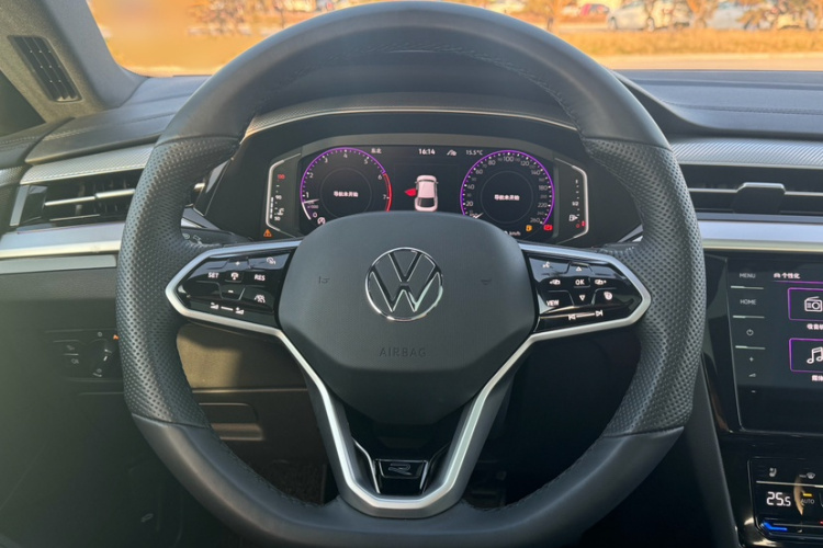 一汽-大众CC 2024款 380TSI 夺目版中控内饰7003