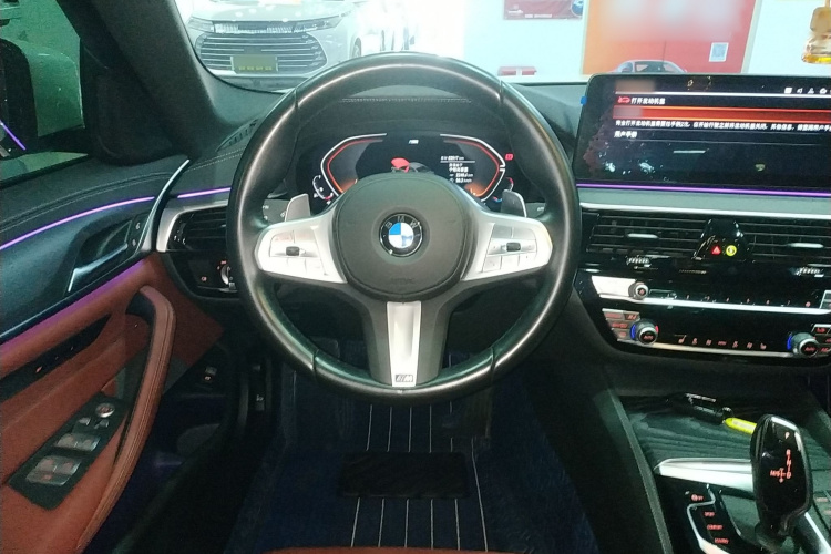 宝马5系 2023款 530Li 领先型 M运动套装局部细节13