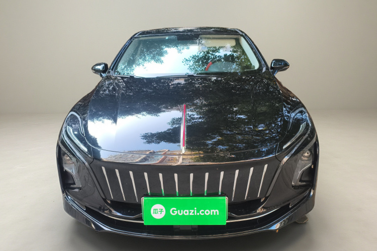 红旗E-QM5 2023款 620km PLUS车身外观2