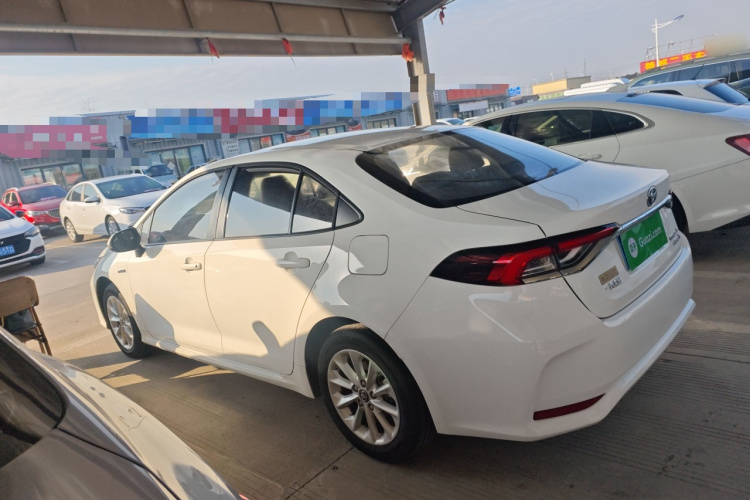 丰田 卡罗拉 2021款 双擎 1.8L E-CVT精英版车身外观6003