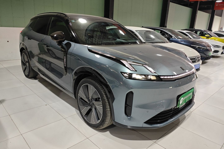 领克08 EM-P 2025款 245km 超长续航Halo车身外观3