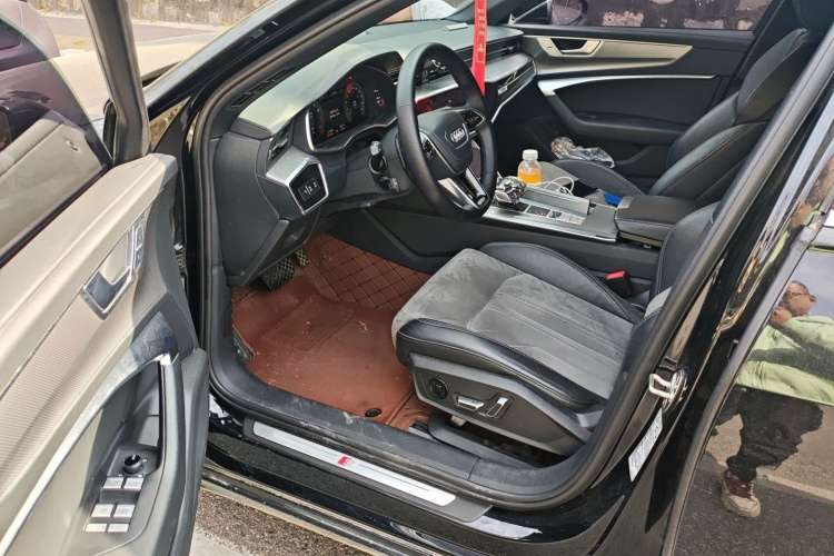 奥迪A6L 2023款 改款 45 TFSI 臻选动感型中控内饰7003