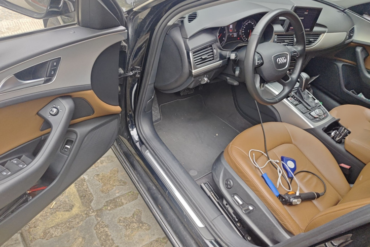 奥迪A6L 2016款 TFSI 技术型中控内饰7003