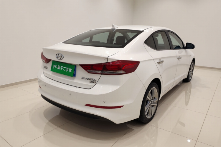 现代 领动 2016款 1.6L 自动智炫·精英型车身外观7