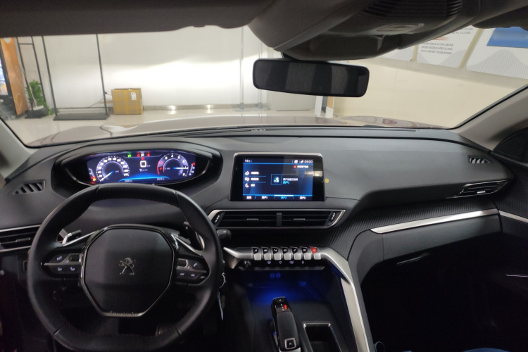 标致4008 2019款 400THP 尝先版中控内饰7002