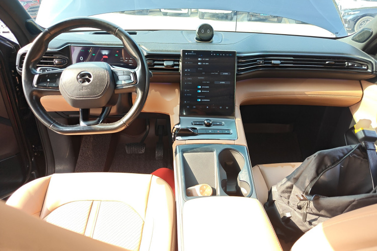 蔚来ES6 2022款 100kWh 性能版中控内饰7002