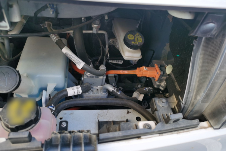 上汽大通MAXUS 大拿V1 2024款 V1 短轴低顶 多功能版（51kWh）局部细节9007